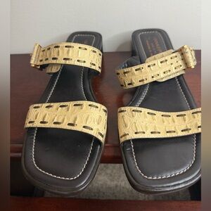 Donald Pilner “Ankara” croc print cream and gold slip on sandal  in size 9
